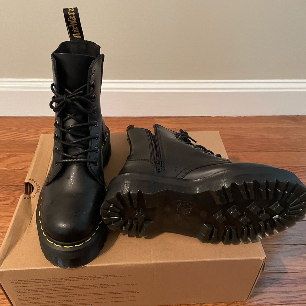 Dr. Martens Jadon Boots